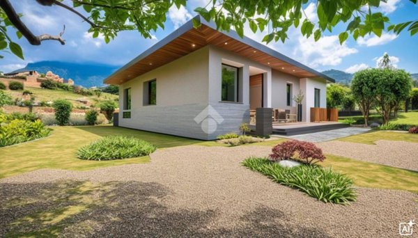 casa indipendente in vendita a Formia in zona Marànola