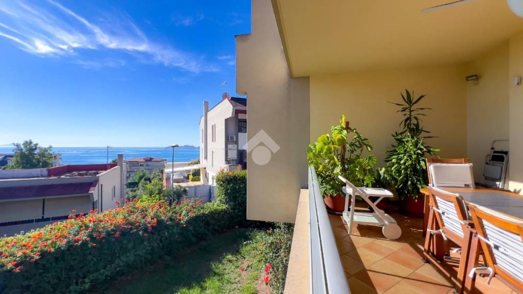 casa indipendente in vendita a Formia