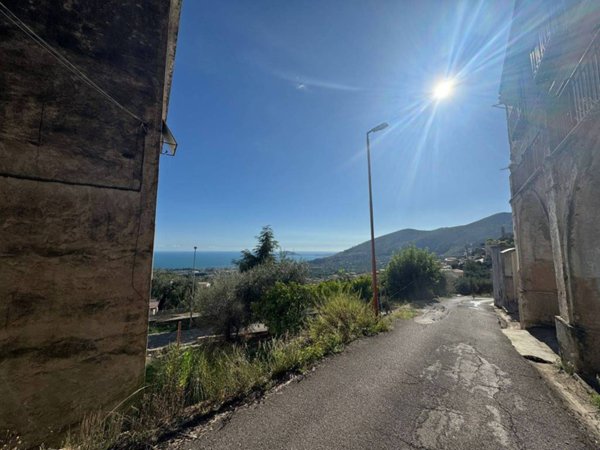 casa indipendente in vendita a Formia in zona Marànola