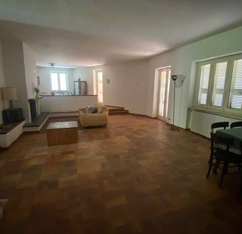 appartamento in vendita a Formia in zona Castellonorato