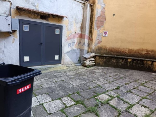 locale commerciale in vendita a Formia