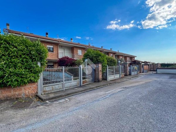 casa indipendente in vendita a Formia