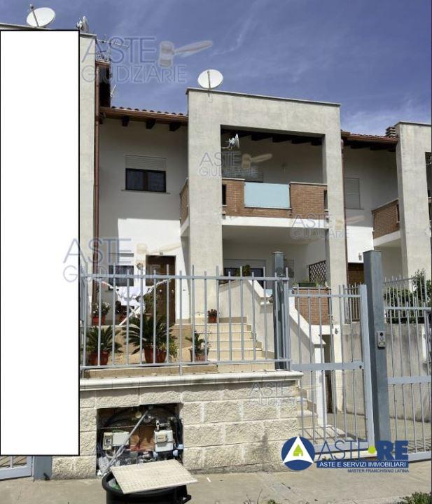 casa indipendente in vendita a Formia