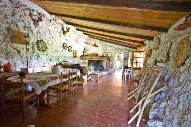 casa indipendente in vendita a Formia in zona Castellonorato