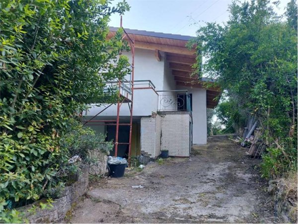 casa indipendente in vendita a Formia