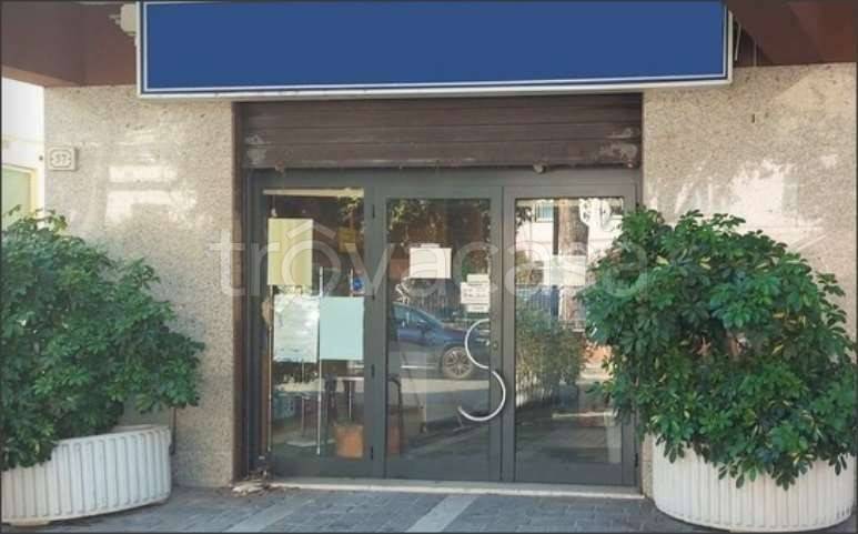 negozio in vendita a Formia