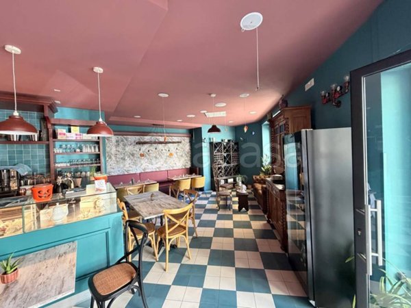 negozio in vendita a Formia