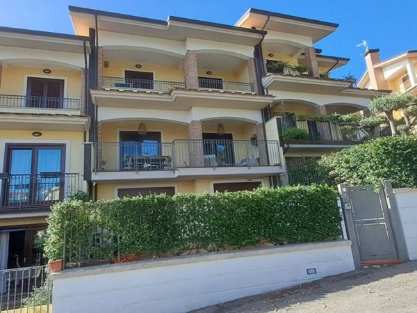 casa indipendente in vendita a Formia