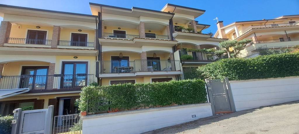 casa indipendente in vendita a Formia