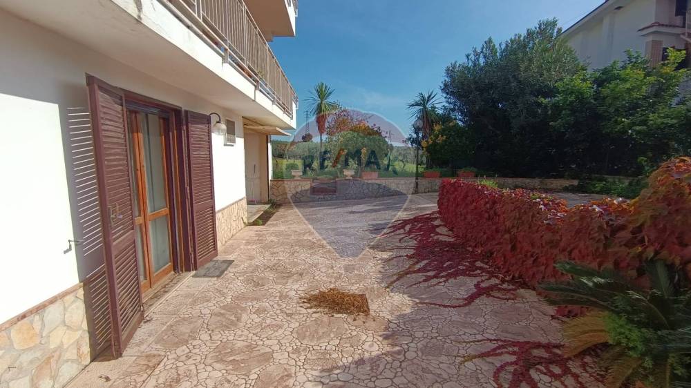 casa indipendente in vendita a Formia