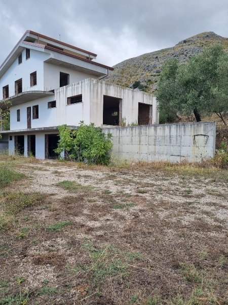 casa indipendente in vendita a Formia in zona Castellonorato