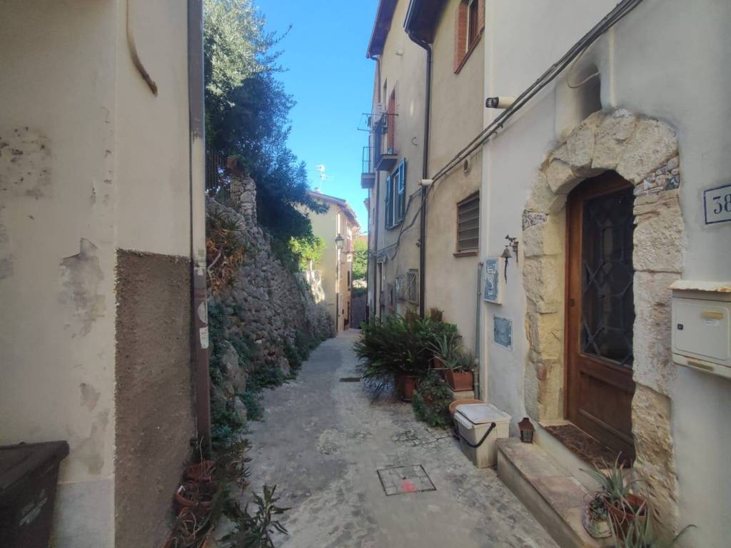 casa indipendente in vendita a Formia in zona Marànola