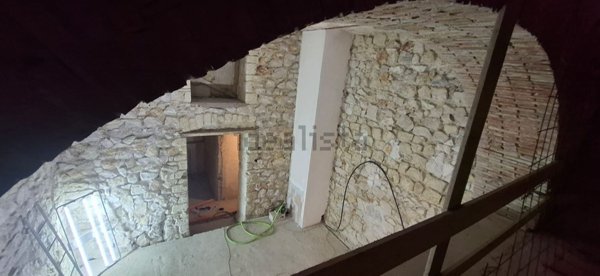 negozio in vendita a Formia