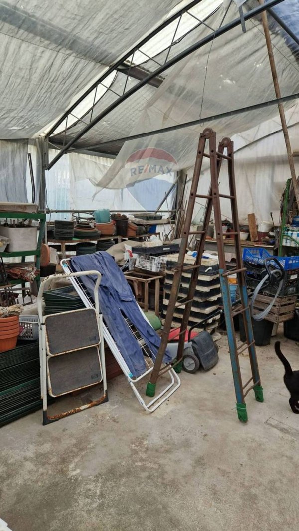 capannone in vendita a Formia