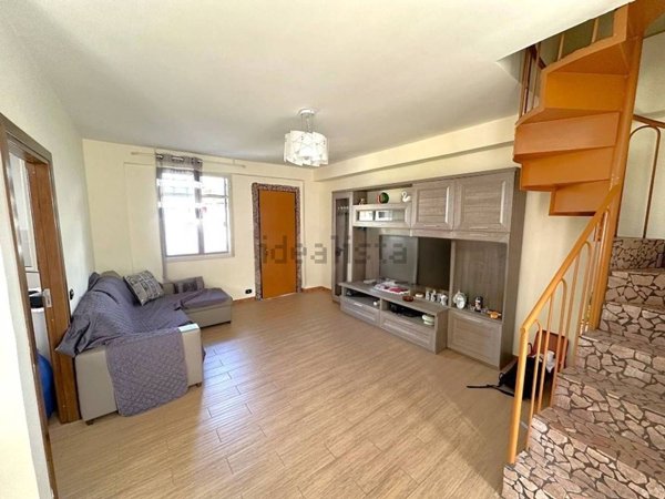 casa indipendente in vendita a Formia