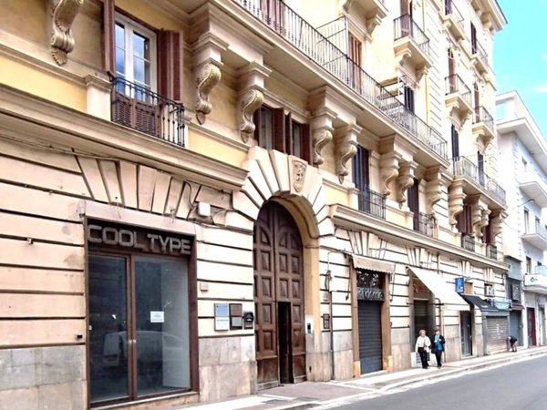 negozio in vendita a Formia