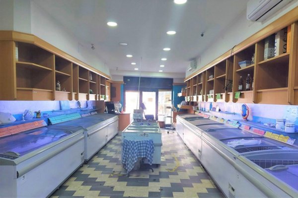 negozio in vendita a Formia