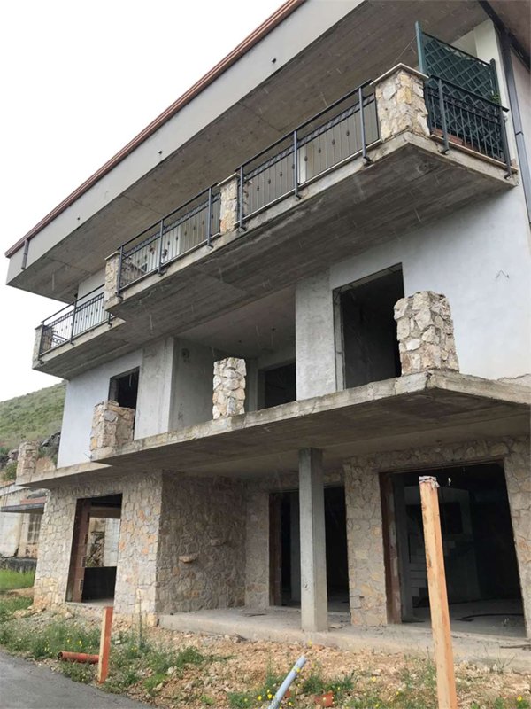 casa indipendente in vendita a Formia