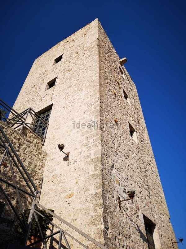 appartamento in vendita a Formia in zona Castellonorato