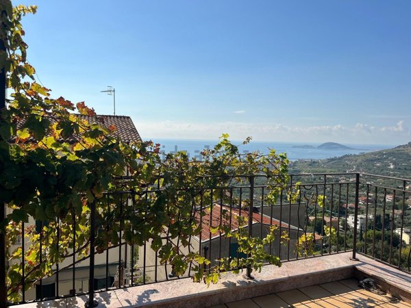 appartamento in vendita a Formia in zona Marànola