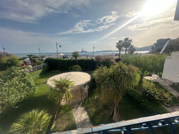 casa indipendente in vendita a Formia