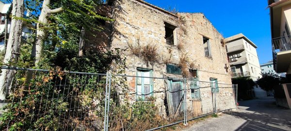 casa indipendente in vendita a Formia