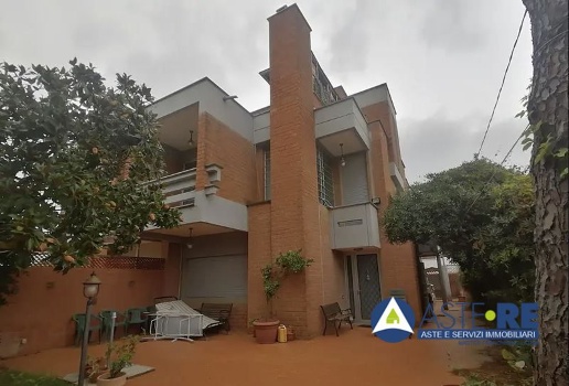 casa indipendente in vendita a Formia