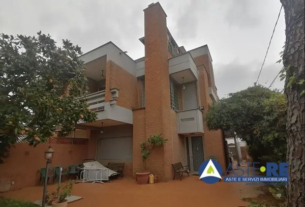 casa indipendente in vendita a Formia