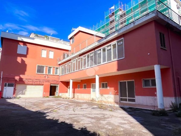 intera palazzina in vendita a Formia