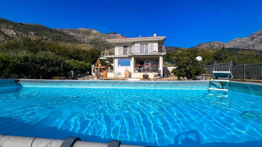 casa indipendente in vendita a Formia