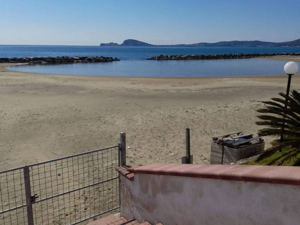 appartamento in vendita a Formia in zona Penitro