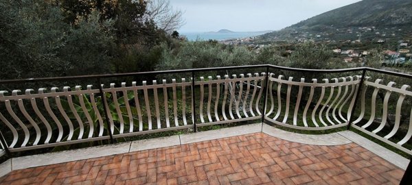 casa indipendente in vendita a Formia