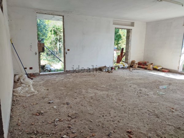 casa indipendente in vendita a Formia