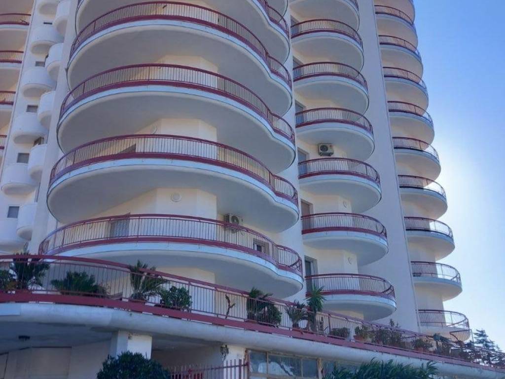 negozio in vendita a Formia