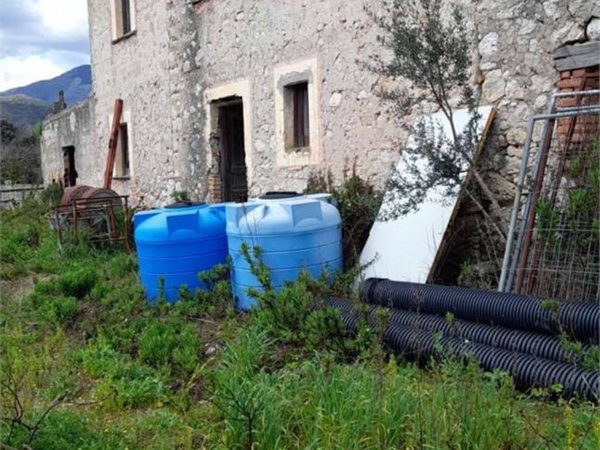 casa indipendente in vendita a Formia