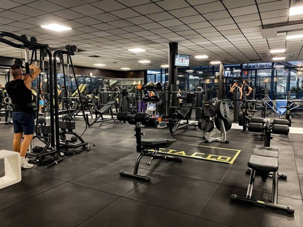 negozio in vendita a Formia