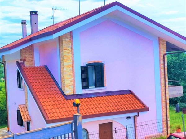 casa indipendente in vendita a Formia