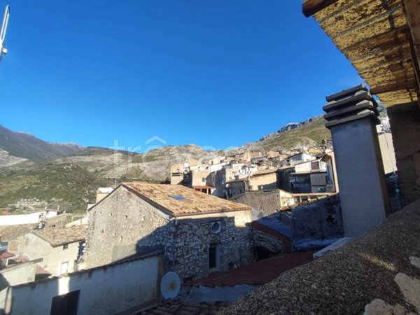 casa indipendente in vendita a Formia in zona Marànola