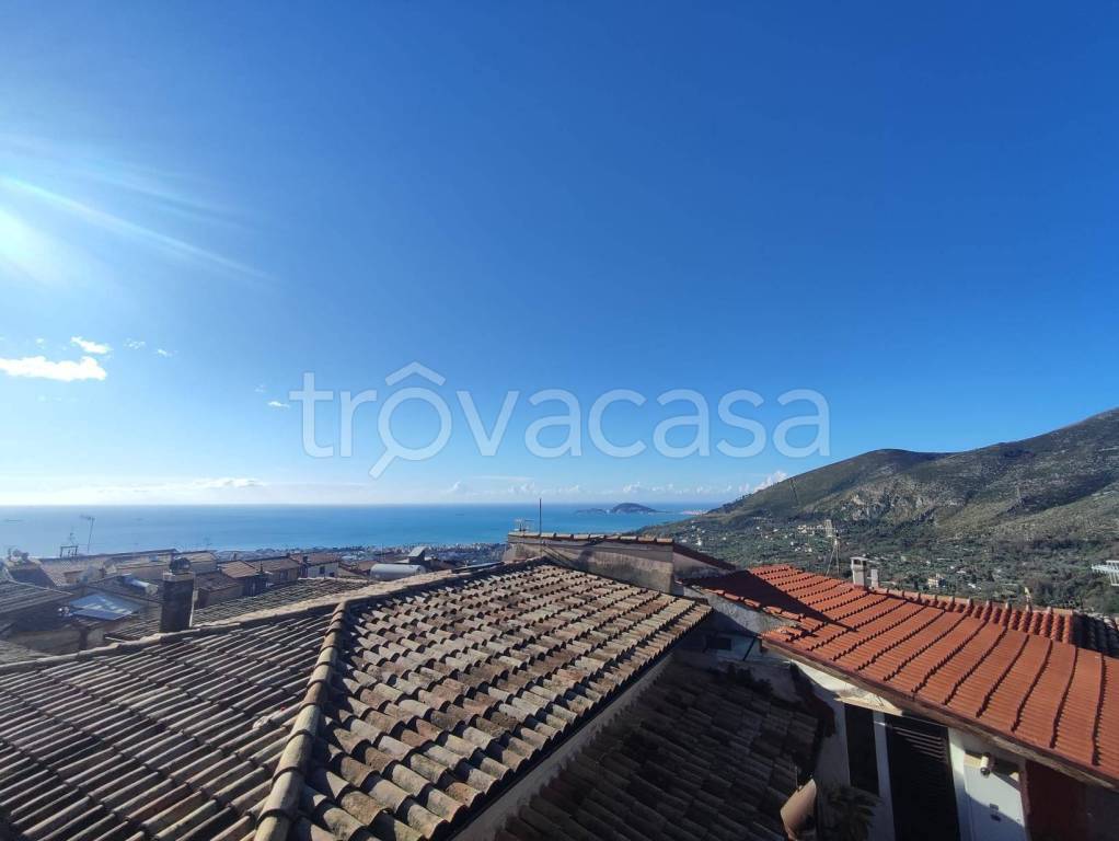 casa indipendente in vendita a Formia in zona Marànola