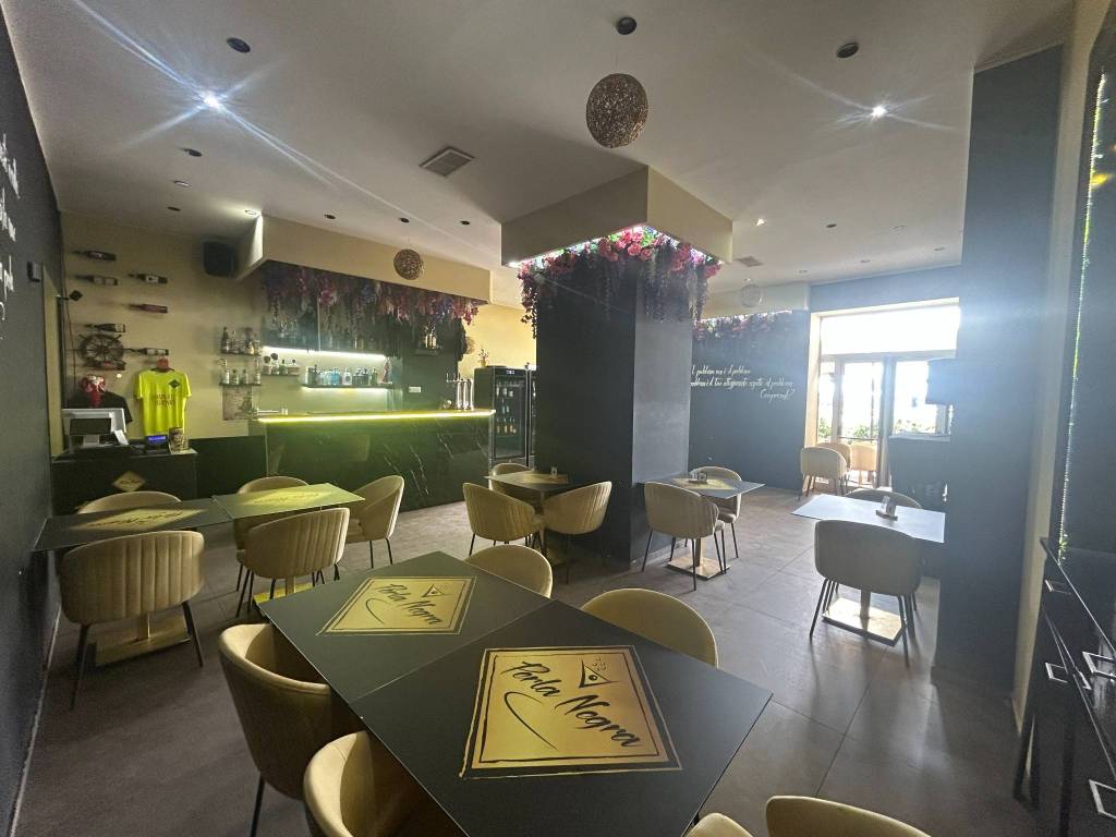 negozio in vendita a Formia