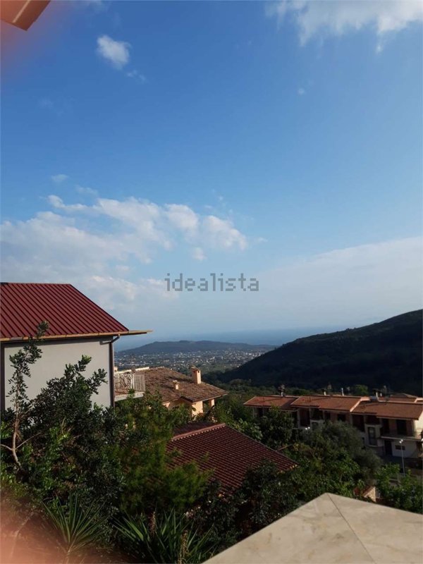 casa indipendente in vendita a Formia in zona Trivio