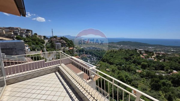 appartamento in vendita a Formia in zona Castellonorato