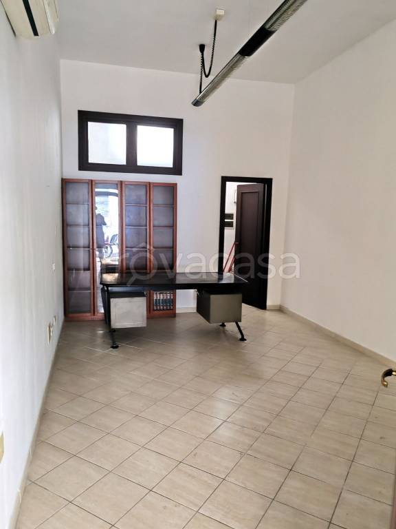 locale commerciale in vendita a Formia