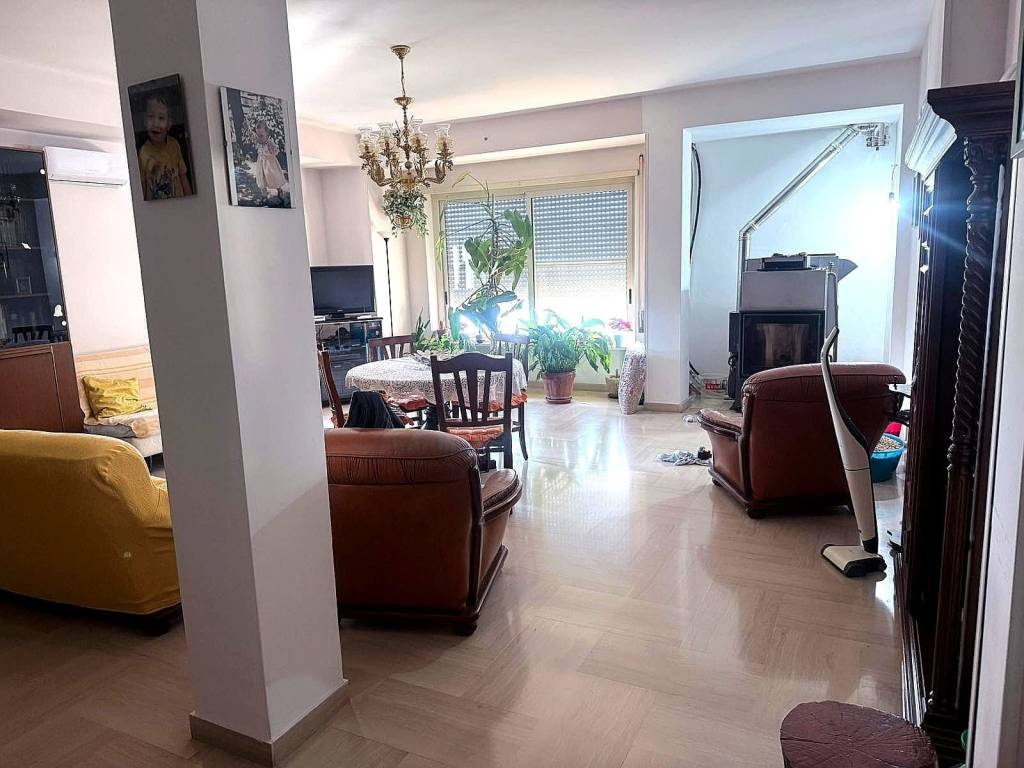 casa indipendente in vendita a Formia