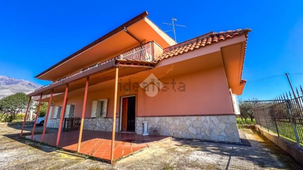 casa indipendente in vendita a Formia
