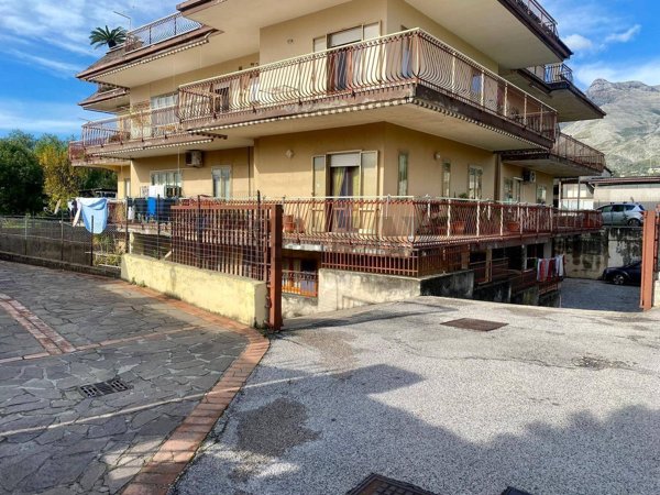 appartamento in vendita a Formia in zona Acquatraversa