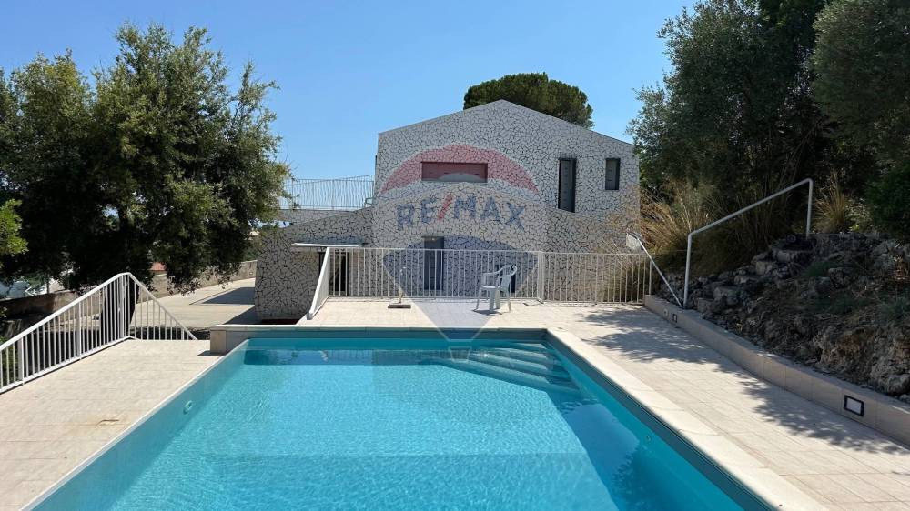 casa indipendente in vendita a Formia