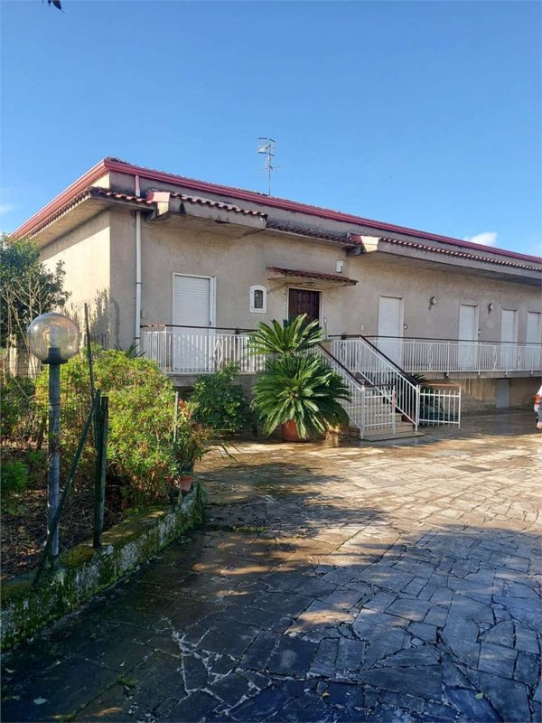 casa indipendente in vendita a Formia