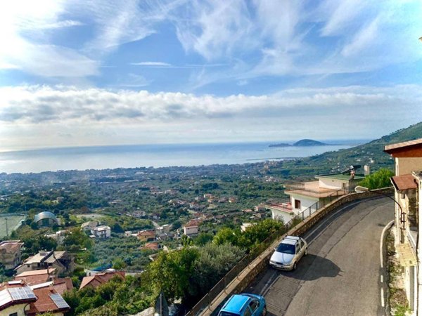 appartamento in vendita a Formia in zona Marànola