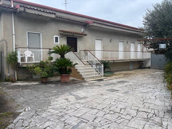 casa indipendente in vendita a Formia